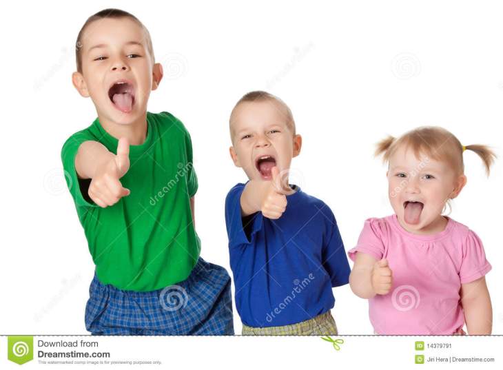 three-siblings-14379791